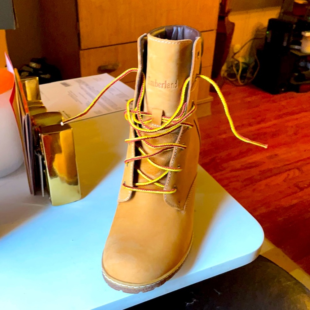 Ladies heel Boots